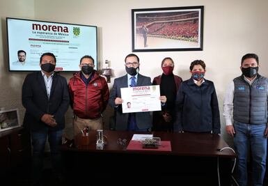 Víctor Hugo Romo se registra como precandidato a la alcaldía de Miguel Hidalgo 