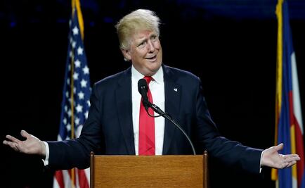 Trump usó dinero de la caridad para comprar artículos de Tebow