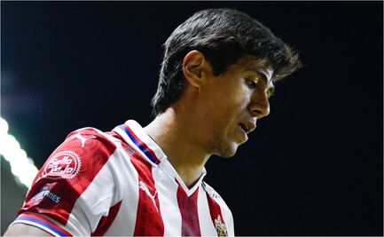 JJ Macías causa baja de Chivas por Covid-19