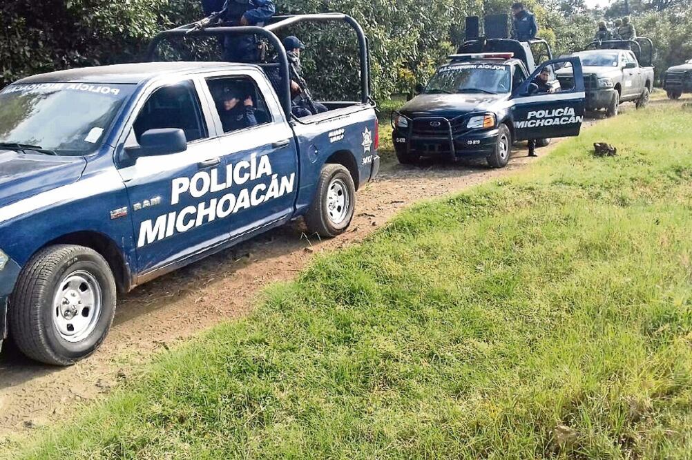 La SSP estatal busca a los responsables del asesinato del director de Segurid ad Pública del municipio, Isidro Mendoza Berré, cerca del km 87 de la vía Siglo 21 (CORTESÍA)