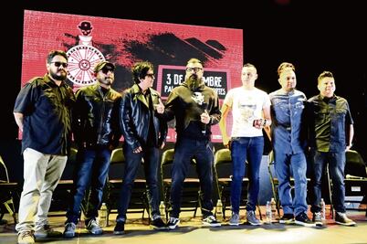 Panteón Rococó da voz a sus fans y a Ayotzinapa