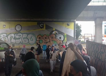 Alumnos de la FES Acatlán bloquean Periférico Norte tras nula respuesta de directivos