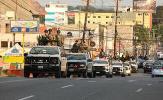 Reportan 20 detenidos durante el fin de semana en distintas zonas de Tabasco; aseguran armas, vehículos y 654 dosis de droga