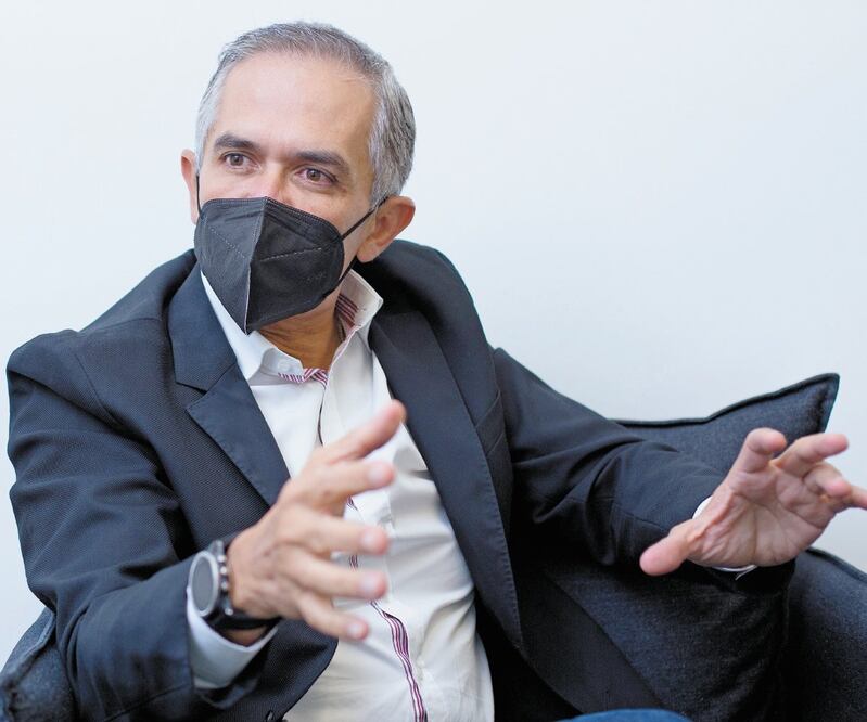 En la foto: MIGUEL ÁNGEL MANCERA, Coordinador del PRD en el Senado. GERMÁN ESPINOSA. EL UNIVERSAL