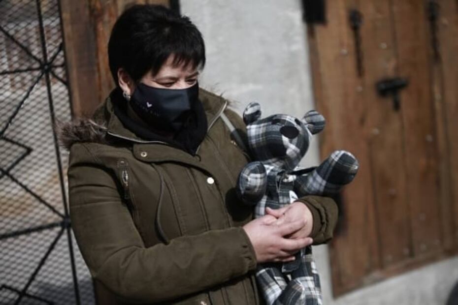 Eréndira Guerrero, la mujer de Chihuahua que crea osos con ropa de las víctimas de Covid-19