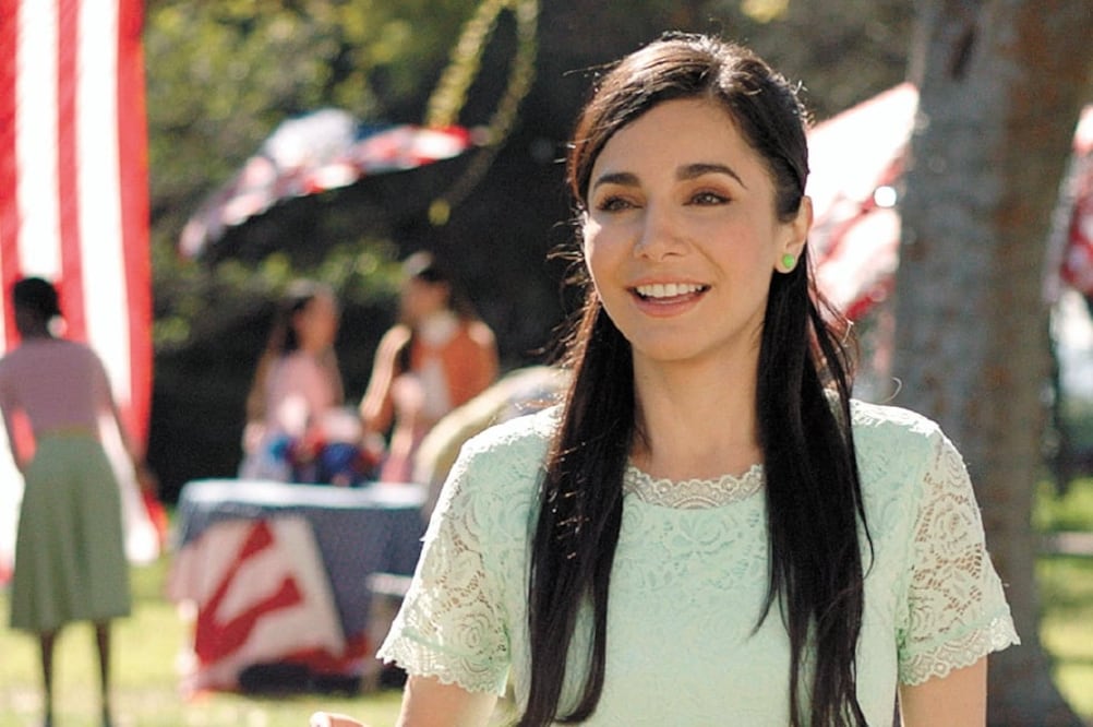 En la cinta Marisol (Higareda) es una mujer embarazada que es emboscada por guardianes de la frontera. Foto: Blumhouse Televisión