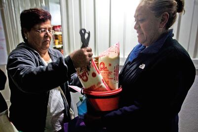 “Nos aumentaron de un jalón dos pesos a la bolsa de leche”