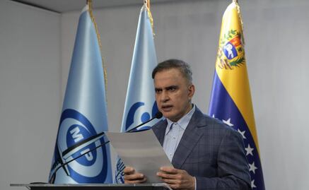 Fiscal de Venezuela dice que exilio de González Urrutia es el final de una "obra humorística"
