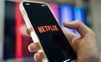 SAT podrá monitorear en tiempo real a plataformas de streaming y servicios digitales desde 2026. FOTO: iStock / Wachiwit