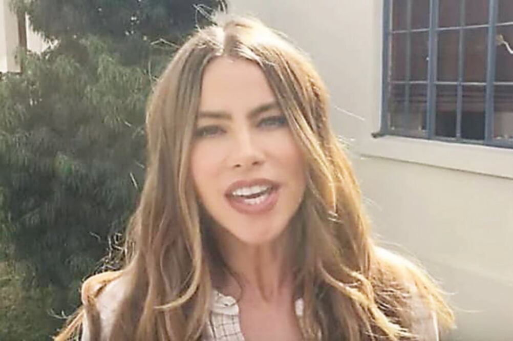 La conductora participa en el video de We Can End Gun Violence al lado de Barack Obama y otros (CAPTURA DE VIDEO)