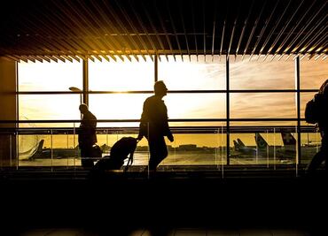 Brasil "cerrará fronteras aéreas" a seis países de África por variante Omicron