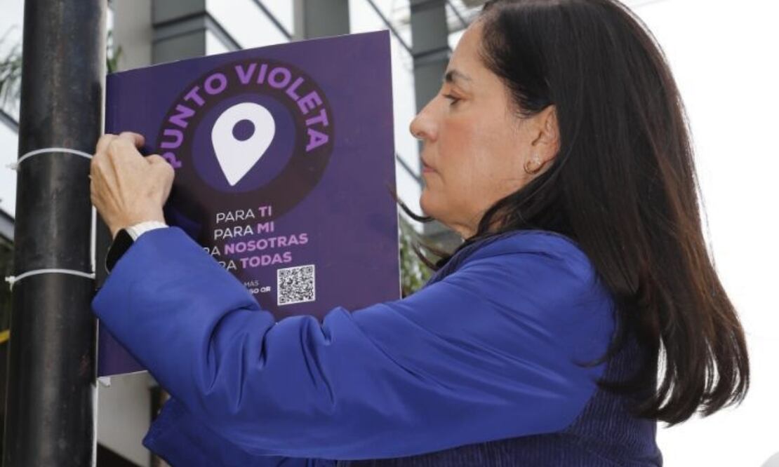 Al firmar un convenio e instalar el Punto Violeta número 160 en el Hotel Ramada Santa Fe, la alcaldesa precisó que en la demarcación se consolidó una política de género integral y circular. Foto: Especial