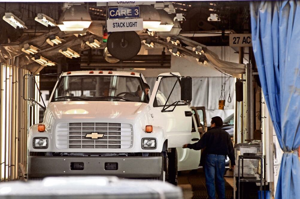 En abril, se exportaron 11 mil 630 vehículos de carga de transporte, y de enero a abril fabricaron 52 mil 361 unidades (ARCHIVO EL UNIVERSAL)