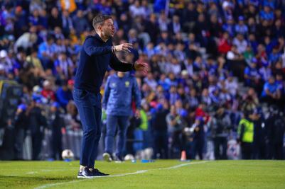 Cruz Azul deja emotivo mensaje a su afición tras la salida de Martín Anselmi; "Estamos los que siempre estamos"