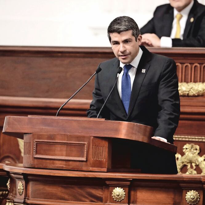Mauricio Tabe, líder de la bancada panista en el Congreso, propuso modificar el artículo 158 del Código Fiscal que establece una reducción de 3% al sueldo de los trabajadores. Foto: ARCHIVO EL UNIVERSAL