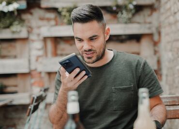 Cómo escuchar los audios de WhatsApp con la pantalla bloqueada