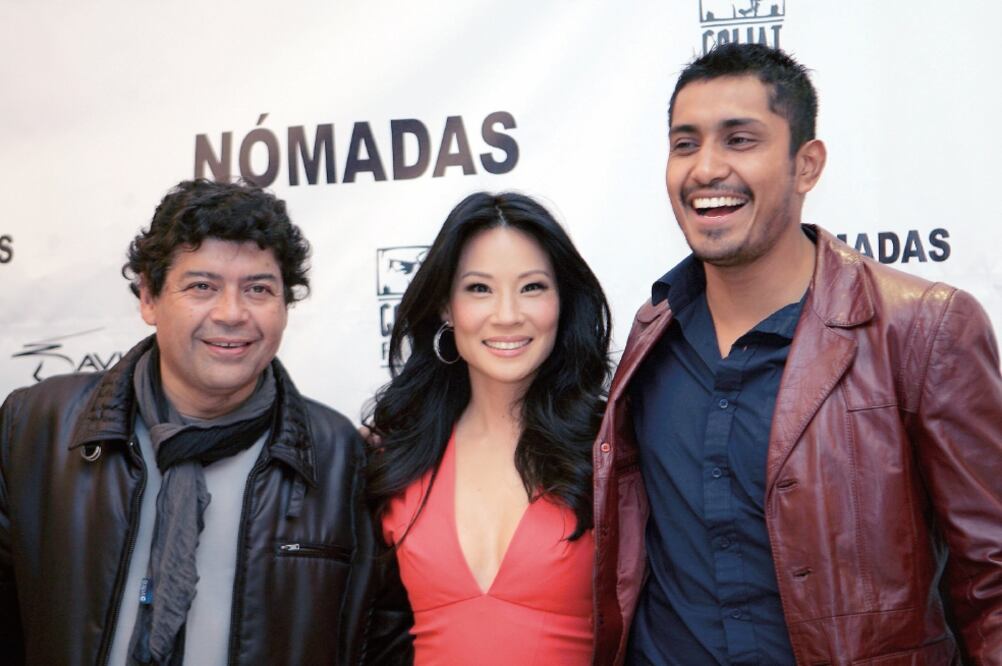 Ricardo Benet (izquierda), dirige una película en Veracruz con tecnología de RV. (ARCHIVO EL UNIVERSAL)