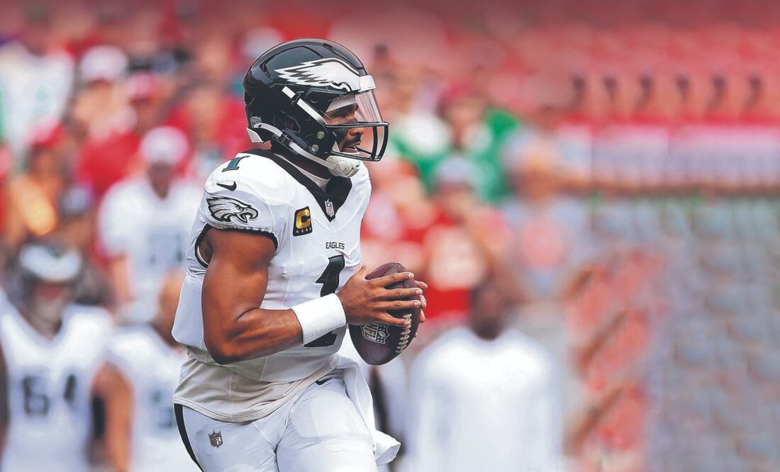 Jalen Hurts tendrá duelo con Stafford. Foto: de JAMIE SQUIRE. AFP