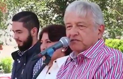 PRD acusa a AMLO de proponer dádivas para jóvenes