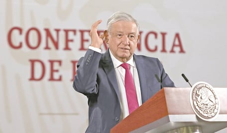 AMLO pasa tijera a su equipo 