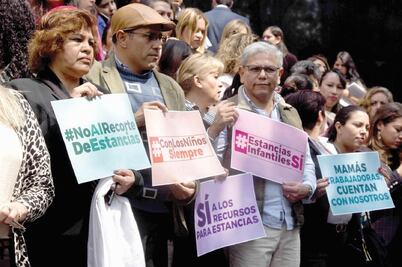 Se manifiestan en Senado por reducción