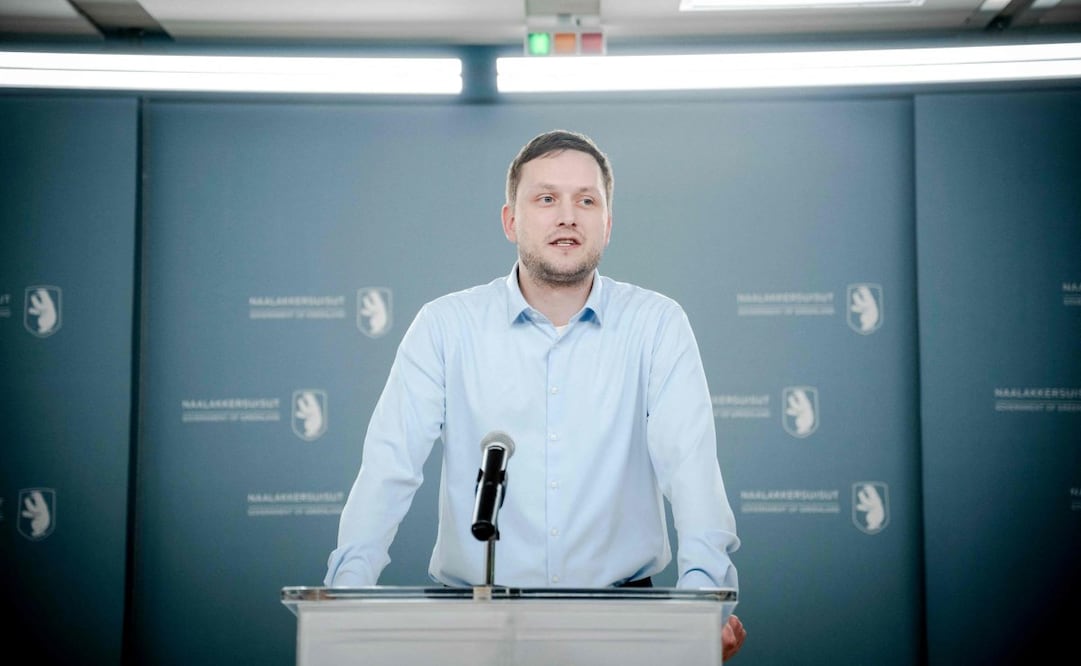 El jefe de gobierno de Groenlandia, Jens-Frederik Nielsen, en una conferencia de prensa en Nuuk, Groenlandia, el 5 de enero de 2026. Cualquier ataque estadounidense contra un aliado de la OTAN sería el fin de todo, advirtió el primer ministro de Dinamarca el 5 de enero de 2026, después de que el presidente estadounidense Donald Trump reiterara su deseo de anexar Groenlandia. Foto: AFP