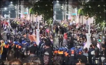 VIDEO Se registra riña entre asistentes y policías durante viacrucis en Iztapalapa por sobrecupo; no se reportaron lesionados