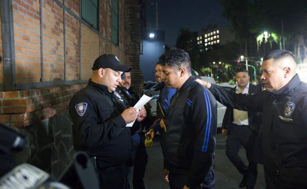 La noche del viernes 17 de abril, la Fiscalía detuvo a Juan José, a quien señaló como a presunto feminicida de Edith Guadalupe. Fotos: Osmar Alvarado / EL UNIVERSAL.