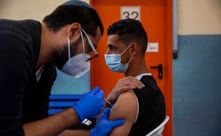 Personas recuperadas de Covid sólo necesitarían una dosis de la vacuna, sugiere estudio