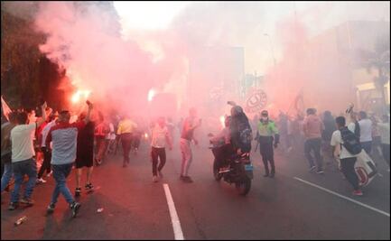Suspenden el futbol peruano por aficionados que salen a las calles