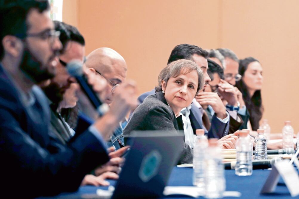 n conferencia de prensa, seis de los afectados presentaron la denuncia después de que ayer The New York Times publicó el reportaje sobre espionaje (EDUARDO VERDUGO. AP)