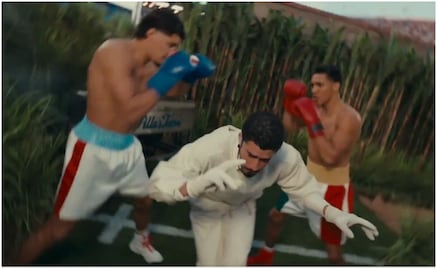 ¿Quiénes eran los boxeadores que aparecieron en el Show de Bad Bunny en el Super Bowl?