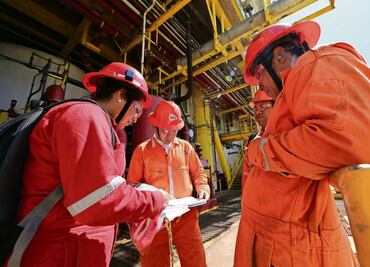 “Negocio de Pemex no está en jinetear el dinero”, director promete pagar a proveedores en agosto