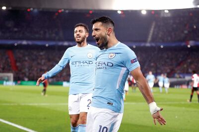 Kun Agüero aniquila al Feyenoord