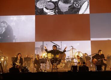 Celebra Zoé décimo aniversario del disco "Música de fondo" en Vive Latino