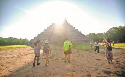 Chichén Itzá recibe a turistas con equinoccio