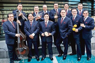 Con homenaje y sin pleito legal    