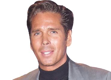 Roberto Palazuelos se baja el sueldo