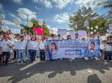 Escuela rinde homenaje a Alexa y Leydi, menores asesinadas en enfrentamiento en Badiraguato; exigen justicia