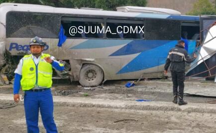 Choca revolvedora con autobús en Santa Fe; reportan al menos 15 lesionados