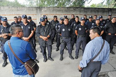 Edil viola decreto de Graco y expulsa al Mando Único
