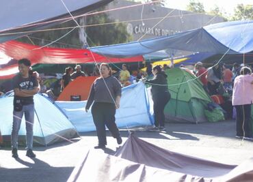 CNTE retira plantón en San Lázaro; advierte regreso a las calles después del 22 de noviembre