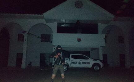 Tras enfrentamiento, autodefensa "El Machete" asegura que tomó presidencia municipal de Pantelhó; Fiscalía realiza investigación