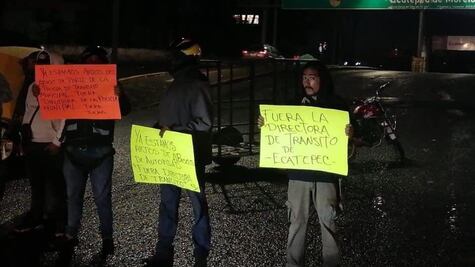 Caos vial en Ecatepec por bloqueo en avenida Central; protestan por abusos policiacos