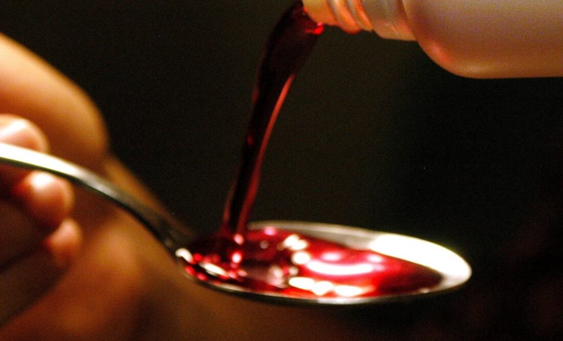 Los productos pueden provocar “eventos adversos graves o de peligro para la vida” si los toman personas con el sistema inmunitario debilitado. Foto: EFE