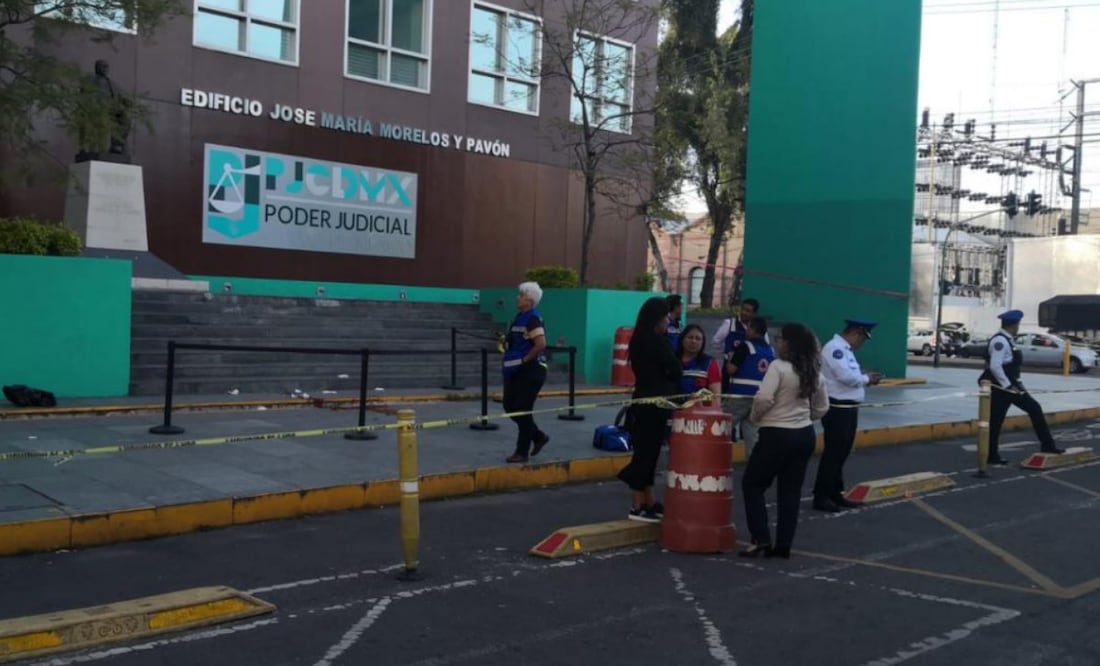 Hombre resulta herido tras ataque a balazos frente a edificio de Poder Judicial (13/10/2025). Foto: Especial
