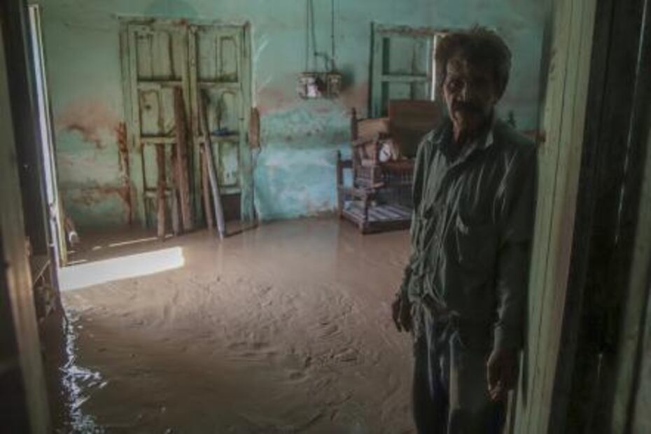 En Nayarit, más de 24 horas de lucha contra el agua