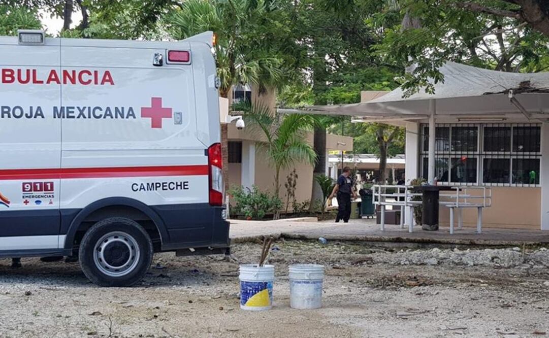 El enfrentamiento de dos estudiantes en una preparatoria de Campeche dejó a un joven apuñalado (Foto: tomada de redes sociales)