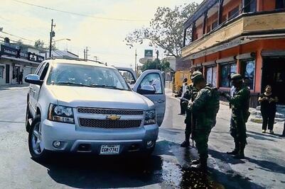 Niega Marina disparos contra pareja; familiar sostiene versión 