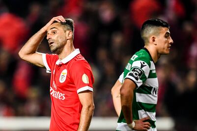 Con Raúl Jimenéz, Benfica empata con Sporting de Lisboa